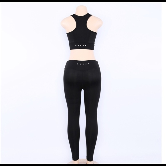 Black Sport Workout Set Yoga Running Set - Picture 7 of 8